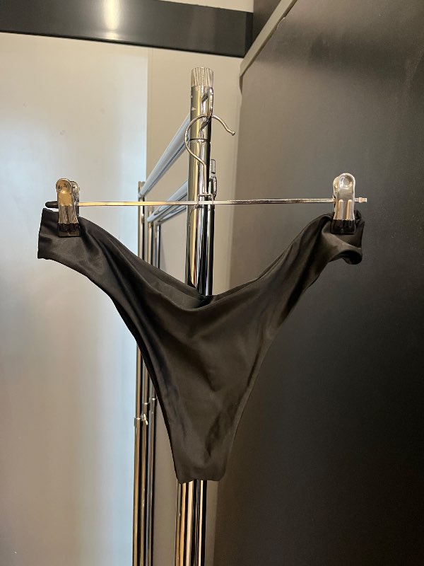 Bikiní buxur svartar