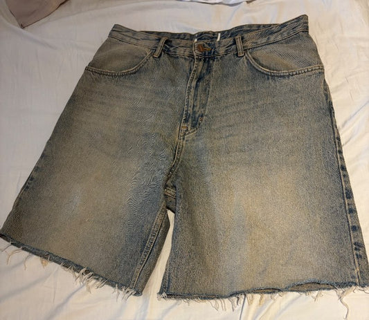 Pull & Bear gallastuttbuxur