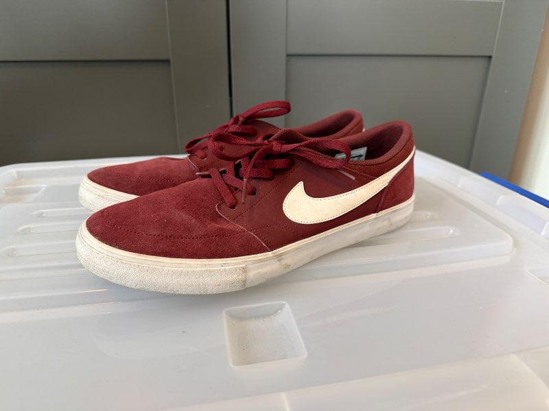 Nike skór rauðir
