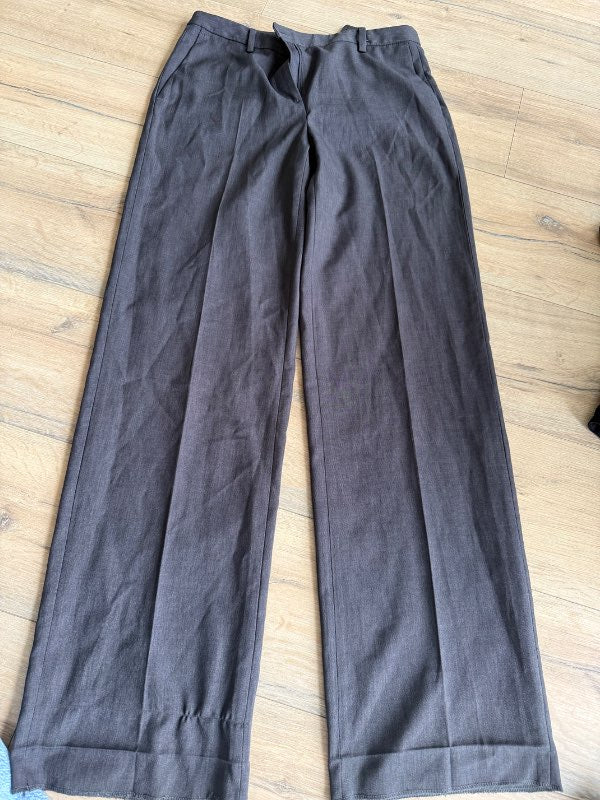 Gráar suit panta