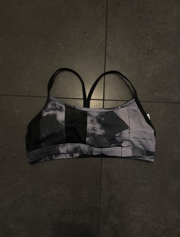 Reebok toppur grár