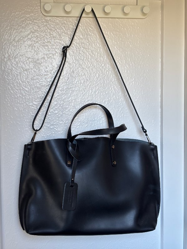 Ónotuð Italian leather taska svört slouchy