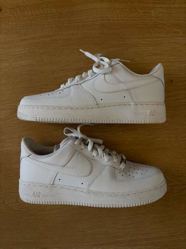 Nike AirForce 1 Hvítir (Nánast ónotaðir)