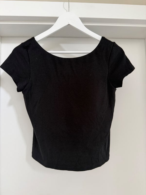 Uniqlo bolur m topp svartur