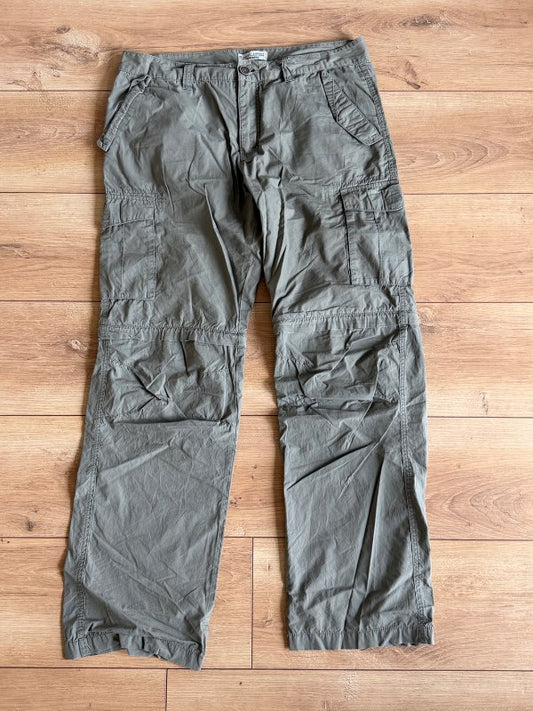 grænar cargo buxur