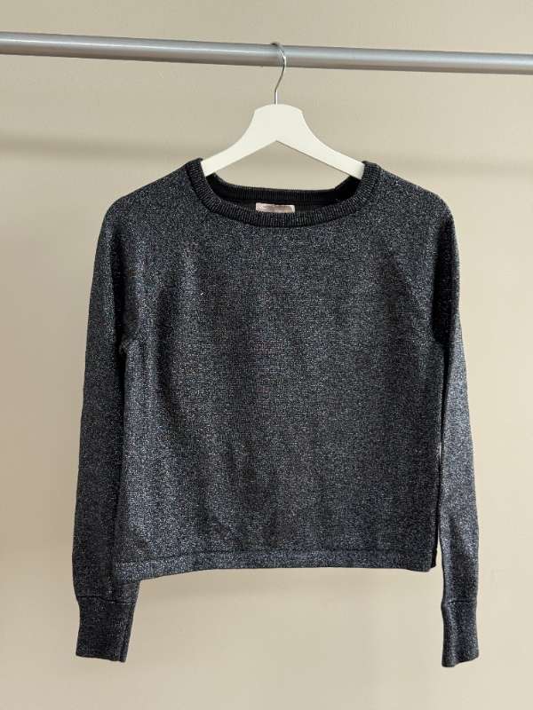 Forever 21 glimmer peysa