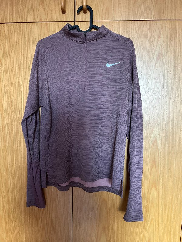 Nike peysa brúnbleik
