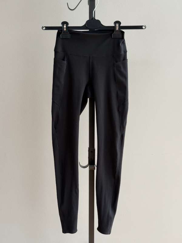 Uniqlo svartar leggings