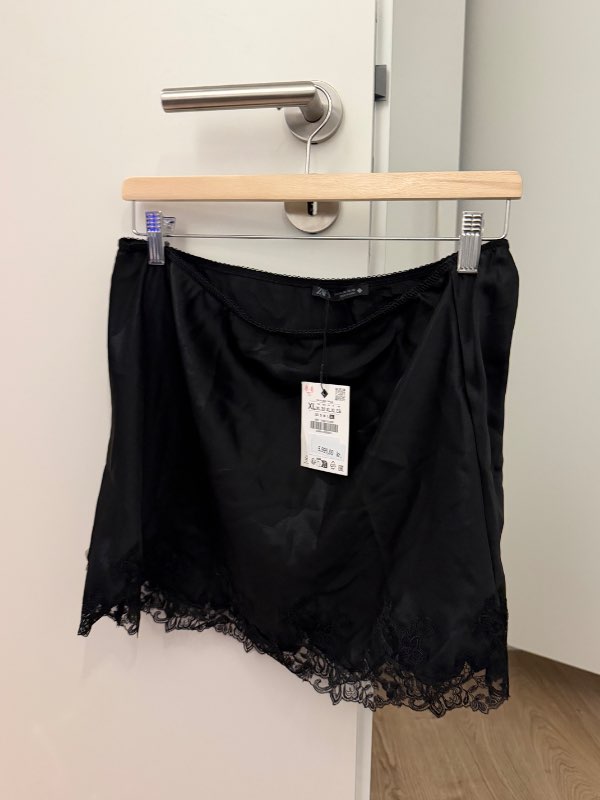 Satin mini pils - ZARA