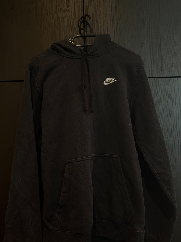 Nike hettupeysa svört
