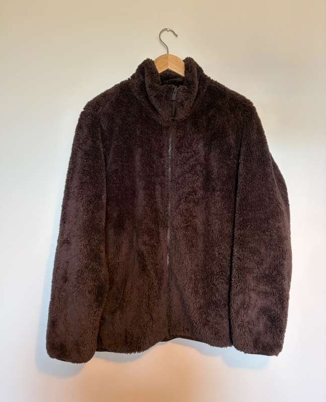Uniqlo brún flíspeysa