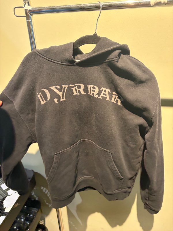 Dyrnar peysa