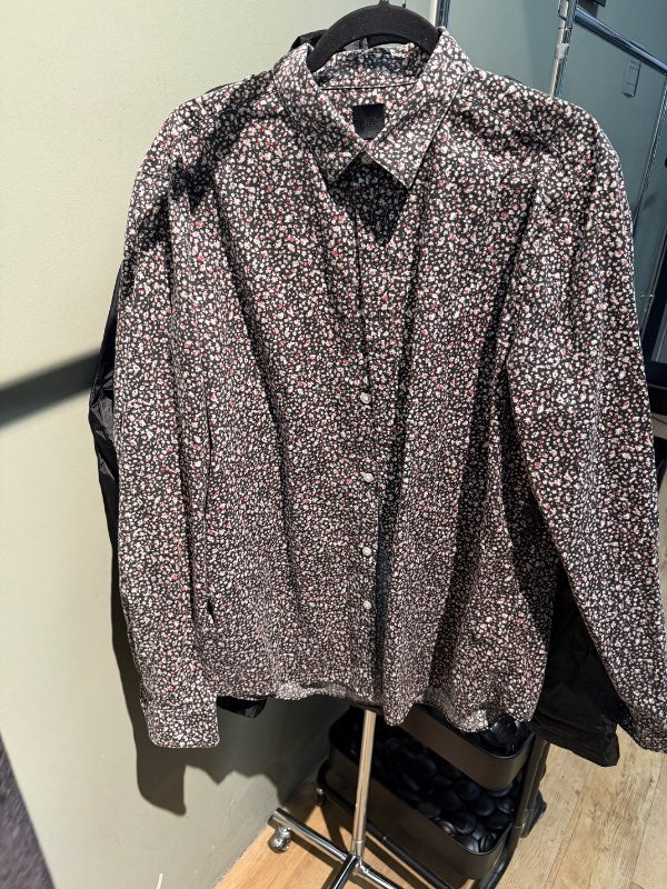 H&m mynstruð skyrta