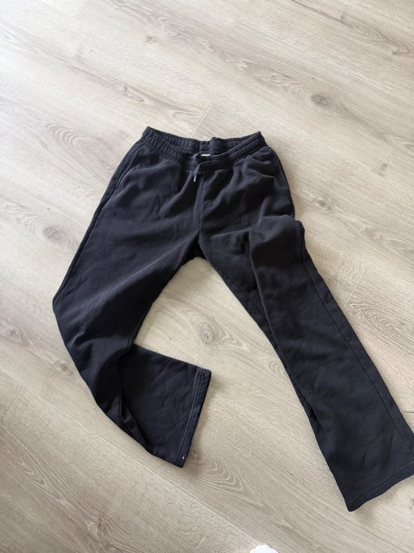 svartar sweatpants