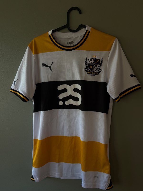 Port Vale treyja