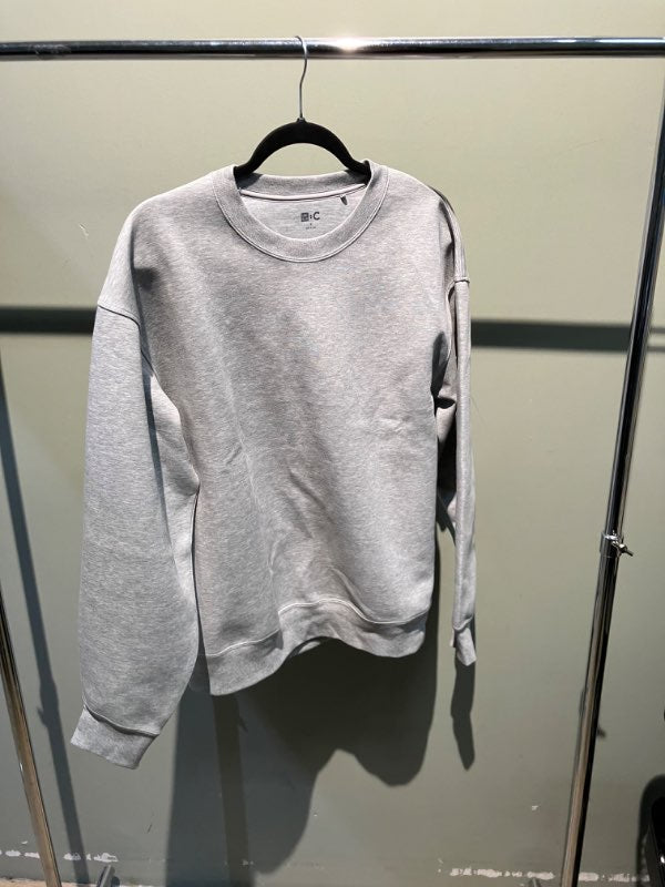 Peysa grá Uniqlo ónotuð