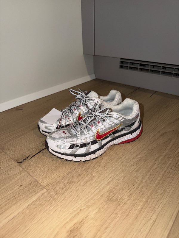 Nike P6000