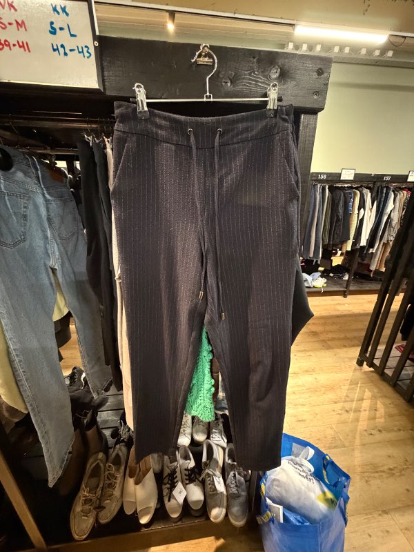 Navy buxur Vero Moda