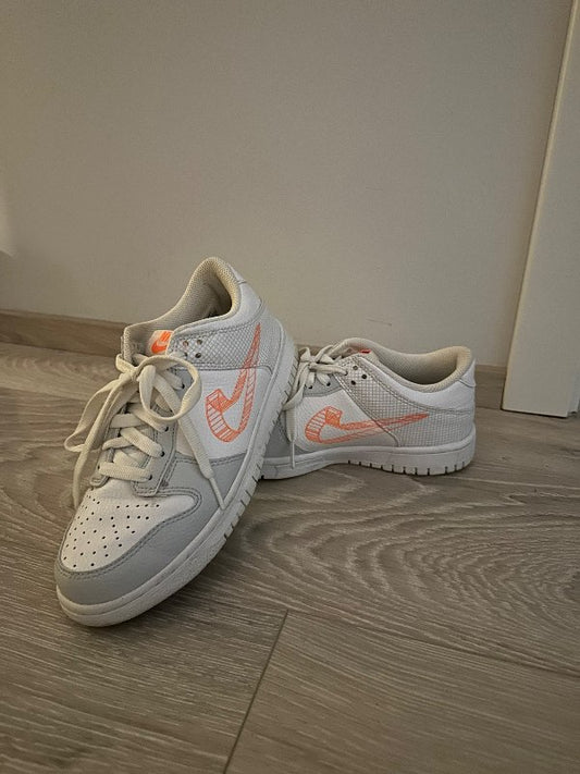 Nike Dunk low