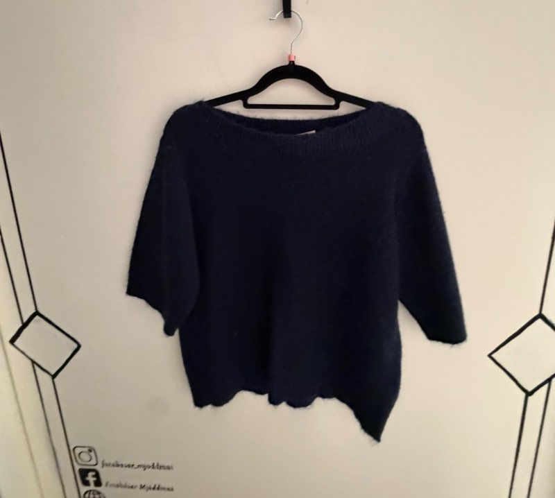 Gina Tricot off shoulder bla peysa
