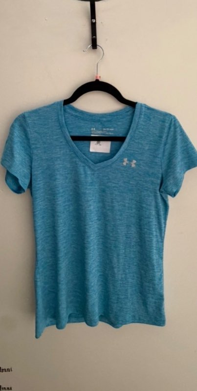 Under armour blár bolur