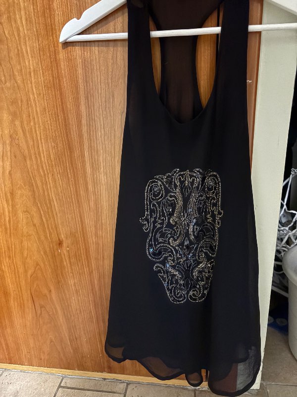 River Island hauskúpu toppur