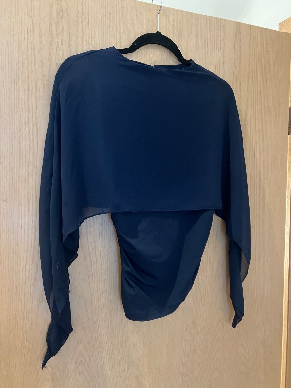 Blár cape toppur