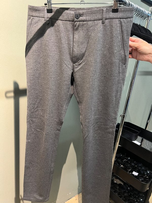 Hugo Boss ullarbuxur