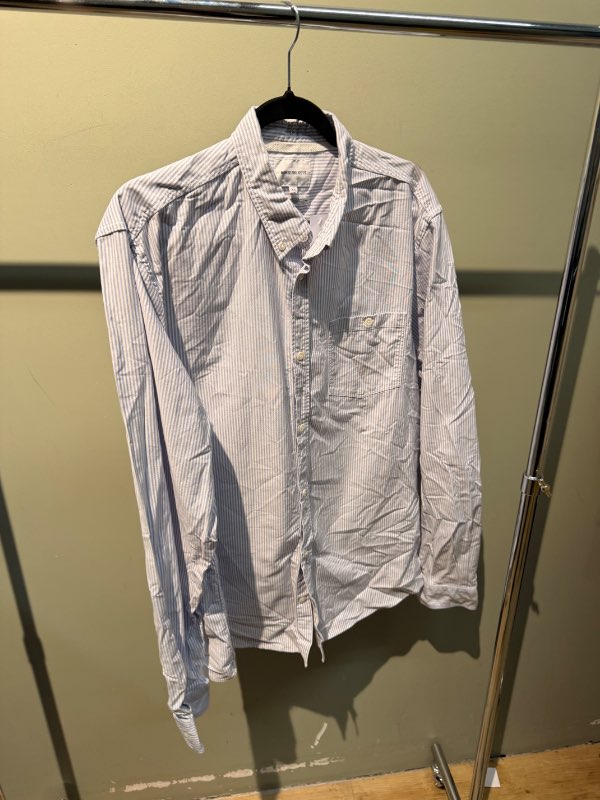 Norse Projects röndótt skyrta