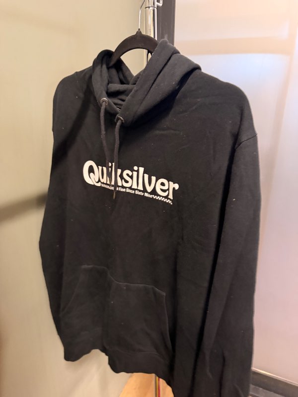 Quiksilver svört hettupeysa
