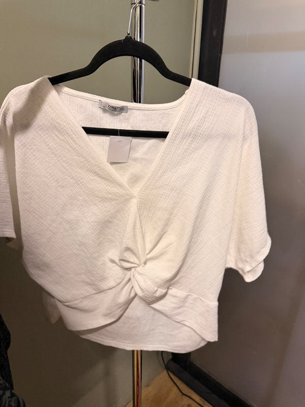Zara hvítur stuttermabolur