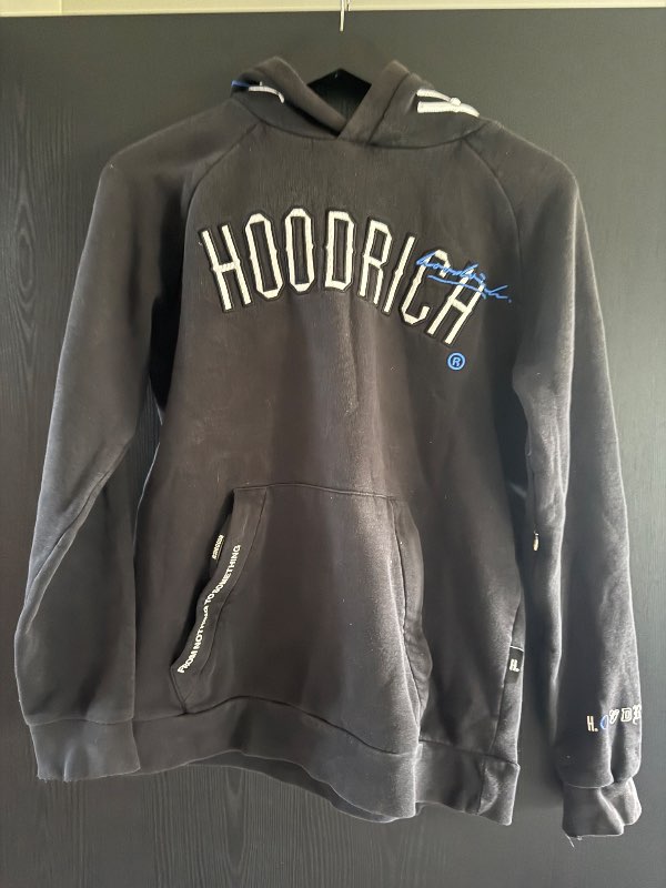 Hoodrich peysa og buxur