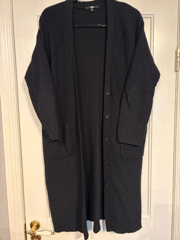 Uniqlo golla, L