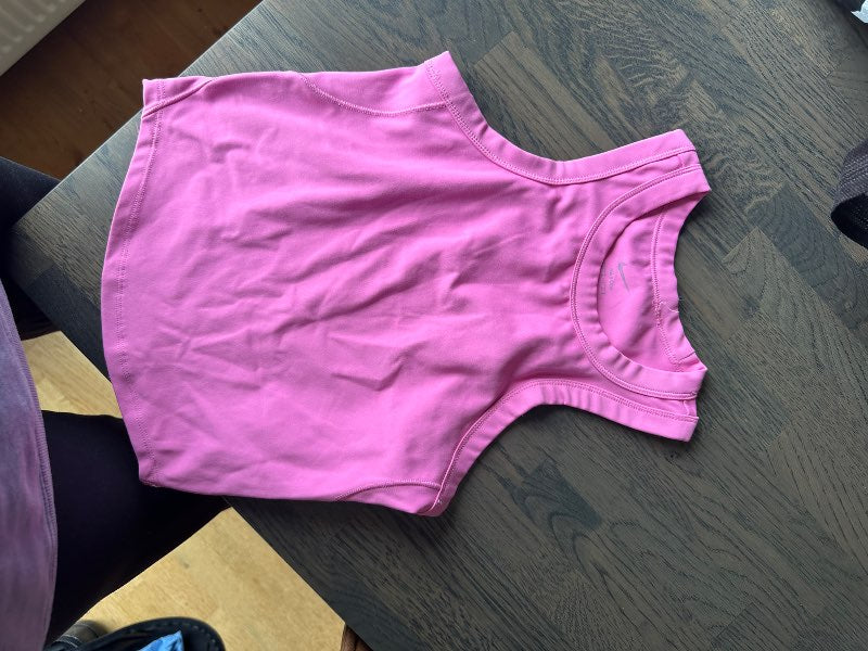 Bleikur nike stuttur