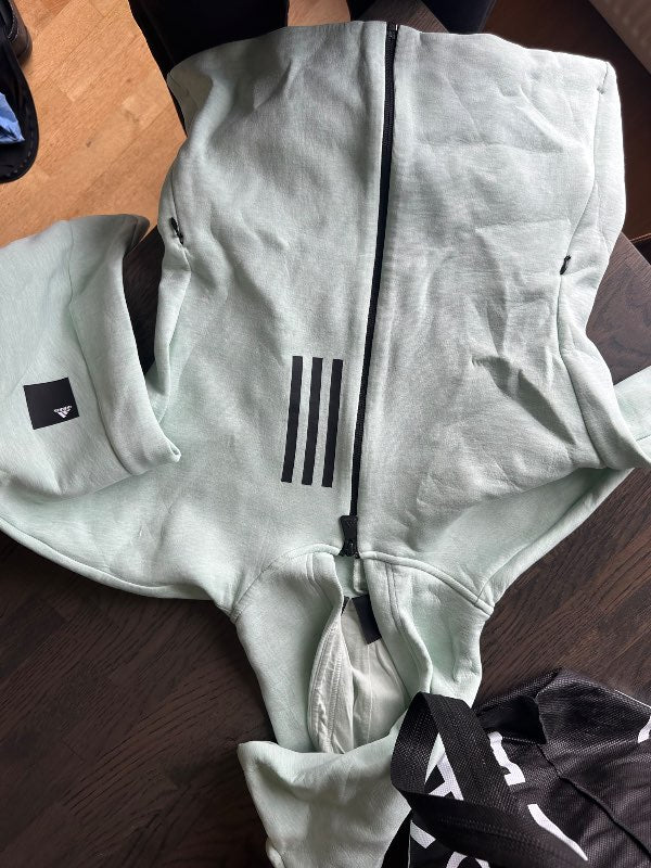 Adidas myntugræn