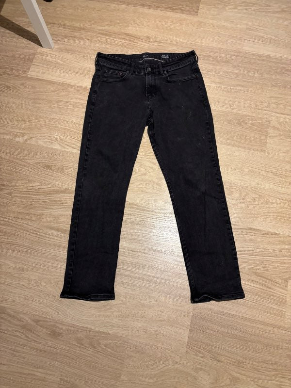 C&A gallabuxur svartar