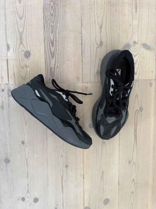 Puma strigaskór