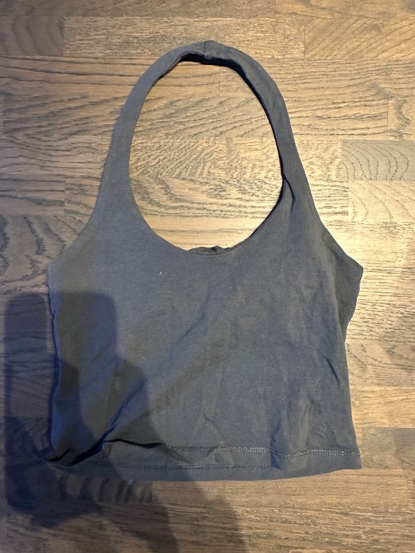 Subdues halter