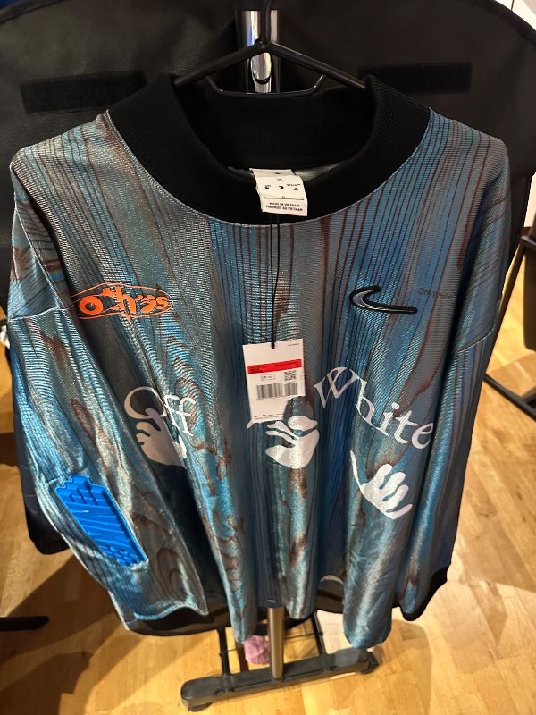 Offwhite langerma