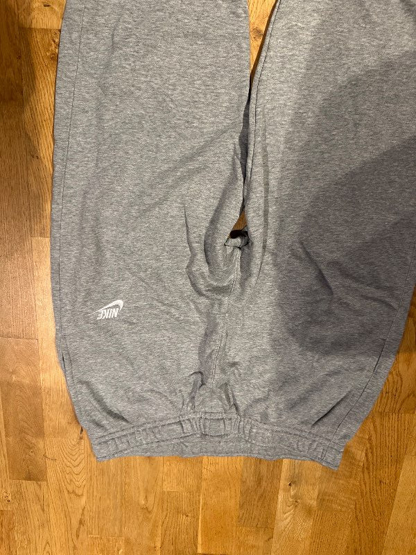 Nike straight leg