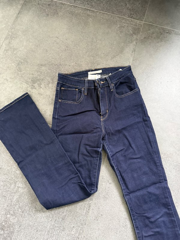 725 Levis high rise bootcut