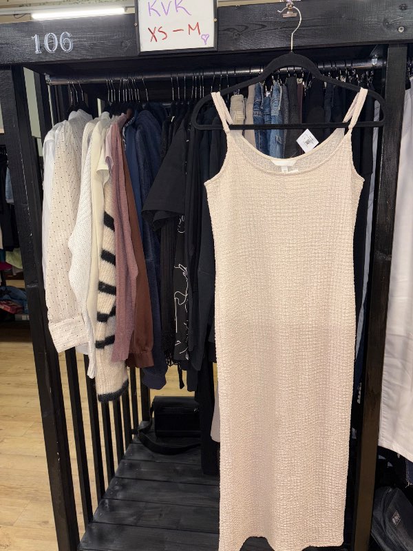 H&M kjóll ljós M