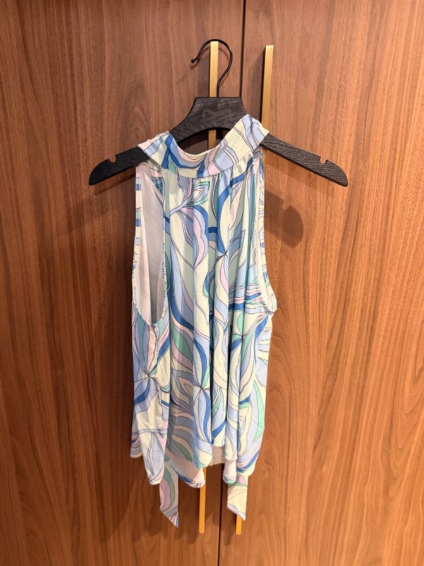 Halter neck top
