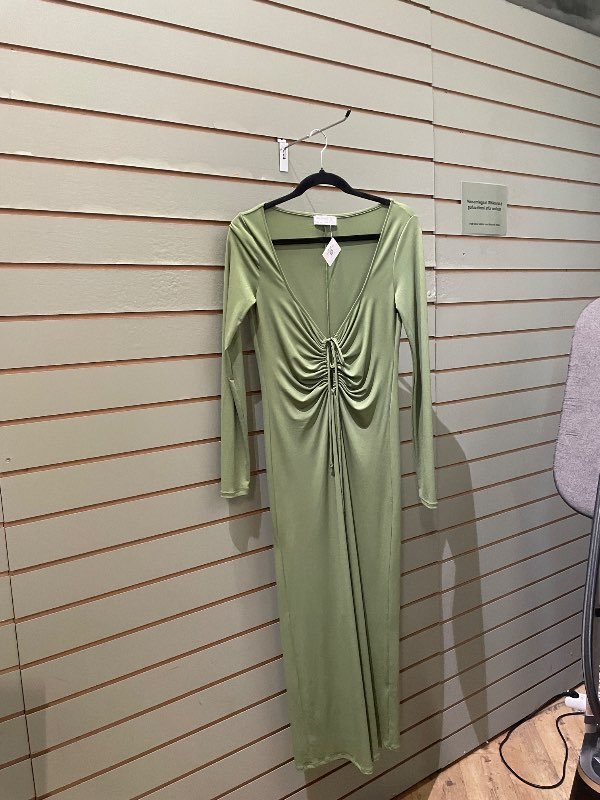 Bershka grænn kjóll