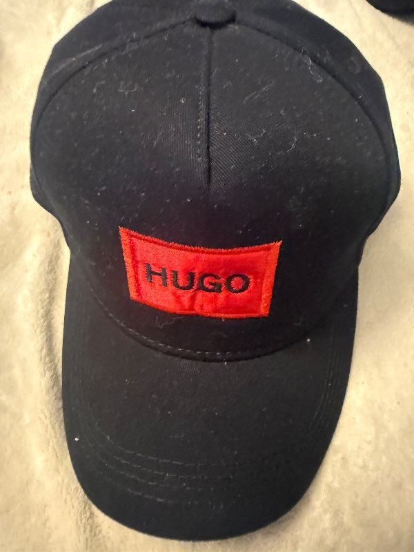 Hugo cap replica