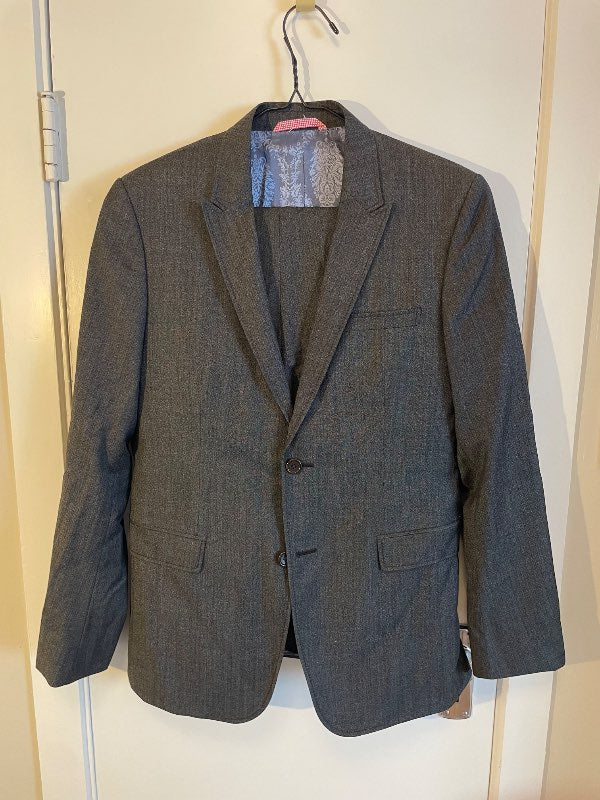 Tailored Suit grey