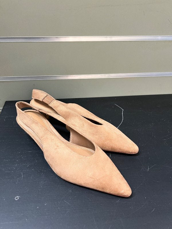 Nude kitten heels