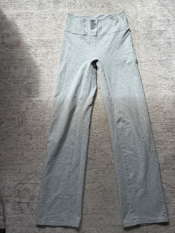 Gráar Adanola yoga pants