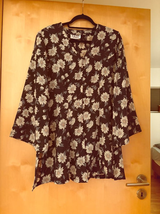Þunn mussa frá TESS dress