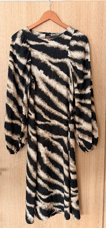 Gina Tricot kjóll